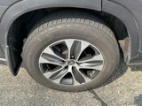 Used 2020 Toyota Highlander XLE image 5