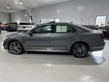 Used 2019 Volkswagen Passat 2.0T SE R-Line image 4
