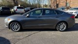 Used 2017 Ford Fusion SE w/ Fusion SE Technology Package image 2