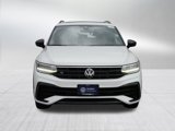 Certified 2022 Volkswagen Tiguan SE R-Line image 2