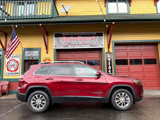 Used 2021 Jeep Cherokee Latitude Lux w/ Comfort/Convenience Group image 2