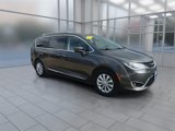 Used 2019 Chrysler Pacifica Touring-L image 2