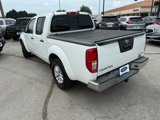 Used 2016 Nissan Frontier SV image 5