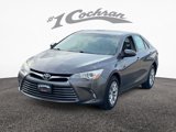 Used 2017 Toyota Camry LE image 3