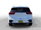 Used 2022 Kia Niro EX image 4