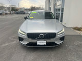 Used 2022 Volvo S60 B5 Momentum w/ Climate Package image 3