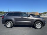 Used 2020 Jeep Grand Cherokee Laredo image 2