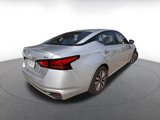 Used 2023 Nissan Altima 2.5 SV image 4