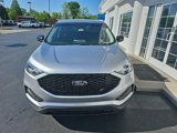 Used 2022 Ford Edge SE image 3