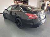 Used 2013 Nissan Altima 3.5 S image 6