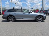 Used 2017 Volvo V90 T6 Cross Country image 3