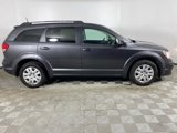Used 2019 Dodge Journey SE image 2