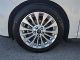 Used 2017 Ford C-MAX SE image 4