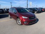 Used 2023 Chrysler Pacifica Limited image 2