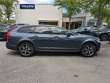 Used 2018 Volvo V90 T6 Cross Country image 3