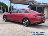 Used 2022 Hyundai Elantra SEL w/ Convenience + Premium Package image 4