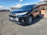Used 2019 Toyota Highlander XLE image 3
