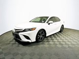 Used 2018 Toyota Camry SE image 4