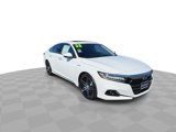 Used 2022 Honda Accord Touring image 2