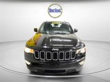Used 2019 Jeep Grand Cherokee Laredo image 2