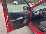 Used 2015 Dodge Journey SXT w/ Flexible Seating Group image 2
