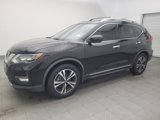 Used 2017 Nissan Rogue SL image 2