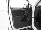 Certified 2024 Volkswagen Tiguan SE image 4
