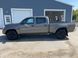 Used 2014 Toyota Tacoma 4x4 Double Cab image 2