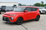 Used 2022 Kia Soul S image 2
