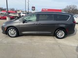 Used 2018 Chrysler Pacifica Touring-L image 4