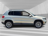 Used 2015 Volkswagen Tiguan SE image 2