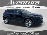 New 2025 Jeep Compass Latitude image 1