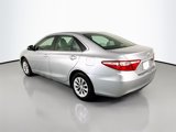 Used 2016 Toyota Camry image 3