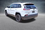 Used 2023 Jeep Cherokee Altitude Lux image 3