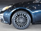Used 2017 Toyota Avalon XLE image 3