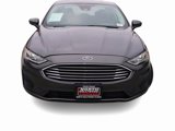 Used 2020 Ford Fusion SE image 3