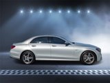 Used 2017 Mercedes-Benz E 300 4MATIC image 2