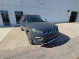 Used 2018 Jeep Compass Limited w/ Navigation Group image 2