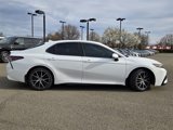 Used 2021 Toyota Camry SE image 5