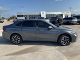 Used 2022 Volkswagen Jetta SEL image 2