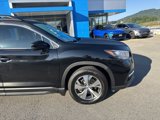 Used 2020 Subaru Ascent Premium w/ Convenience Package image 2