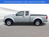 Used 2016 Nissan Frontier SV image 2