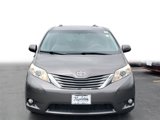 Used 2013 Toyota Sienna XLE image 2
