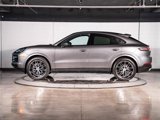 Certified 2024 Porsche Cayenne Coupe image 2