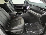 Used 2022 Jeep Grand Cherokee Limited image 3