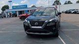 Used 2023 Nissan Rogue SV image 3