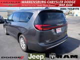 Used 2023 Chrysler Pacifica Touring-L image 5