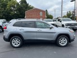 Used 2017 Jeep Cherokee Latitude image 4