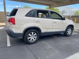 Used 2011 Kia Sorento LX image 3