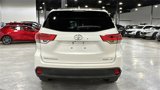 Used 2019 Toyota Highlander XLE image 3